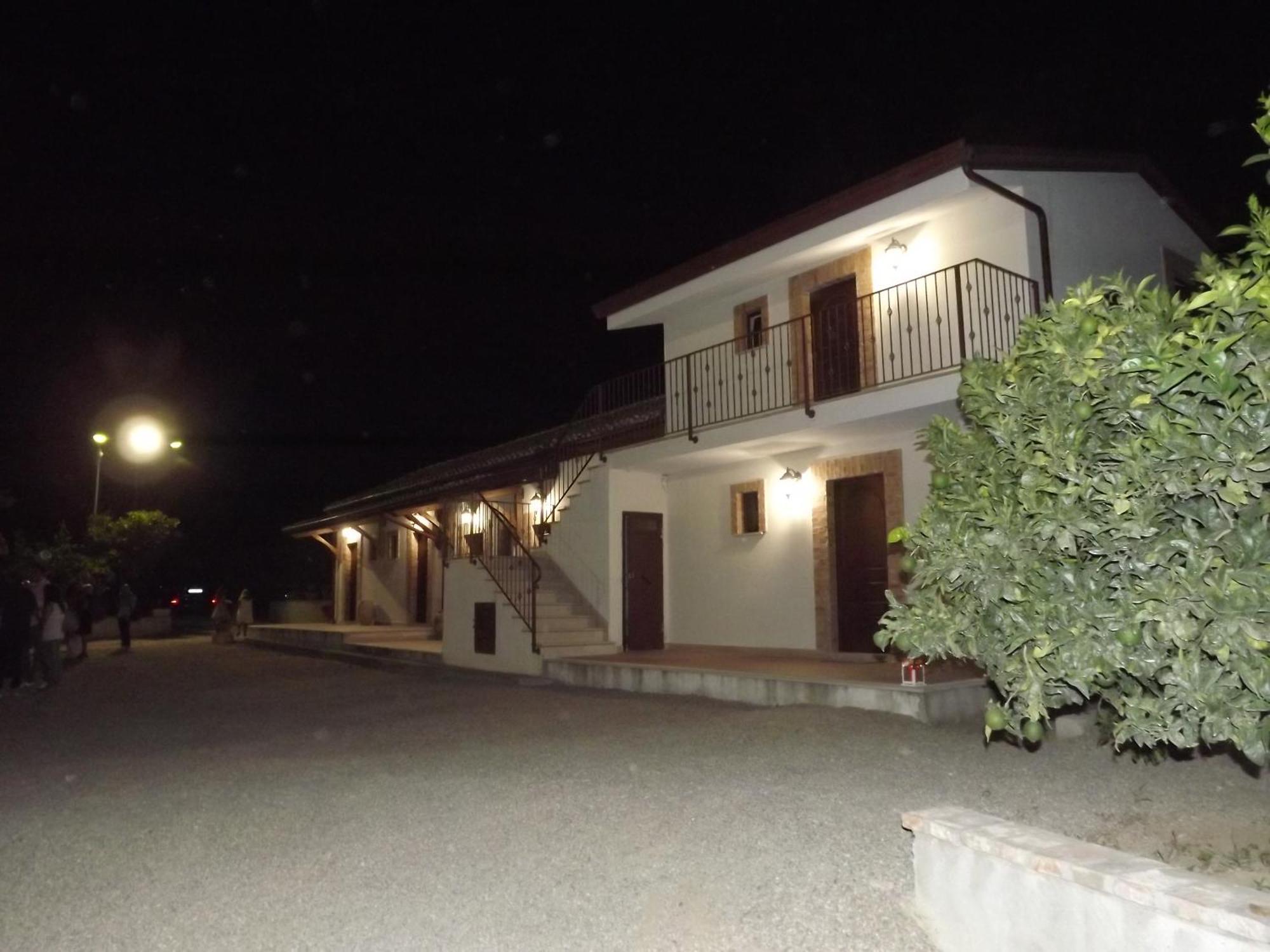 Agriturismo Trappeto Vecchio San Demetrio Corone エクステリア 写真